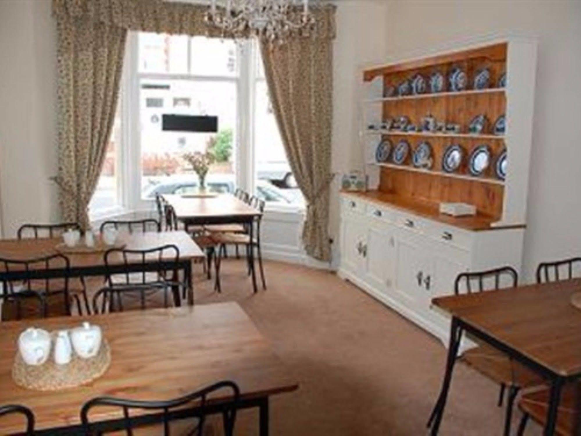 Bed and Breakfast Eden House Blackpool Esterno foto
