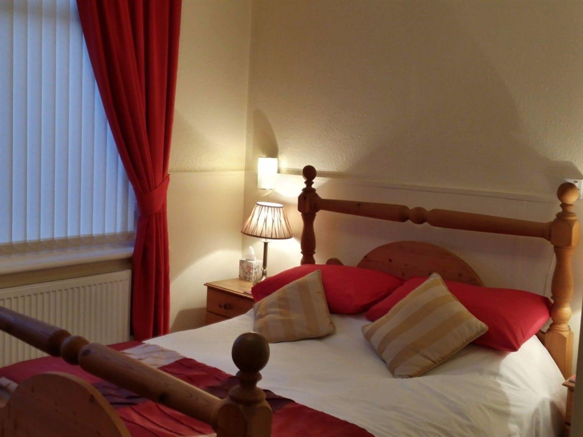 Bed and Breakfast Eden House Blackpool Esterno foto