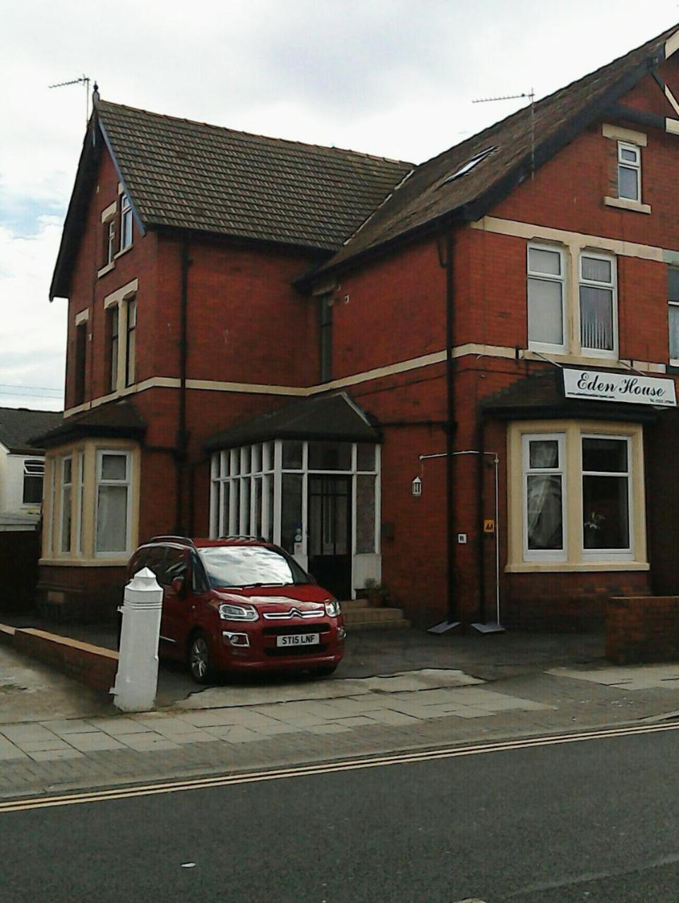 Bed and Breakfast Eden House Blackpool Esterno foto